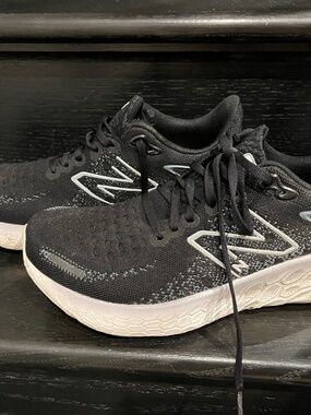 New Balance 1080 Size 9